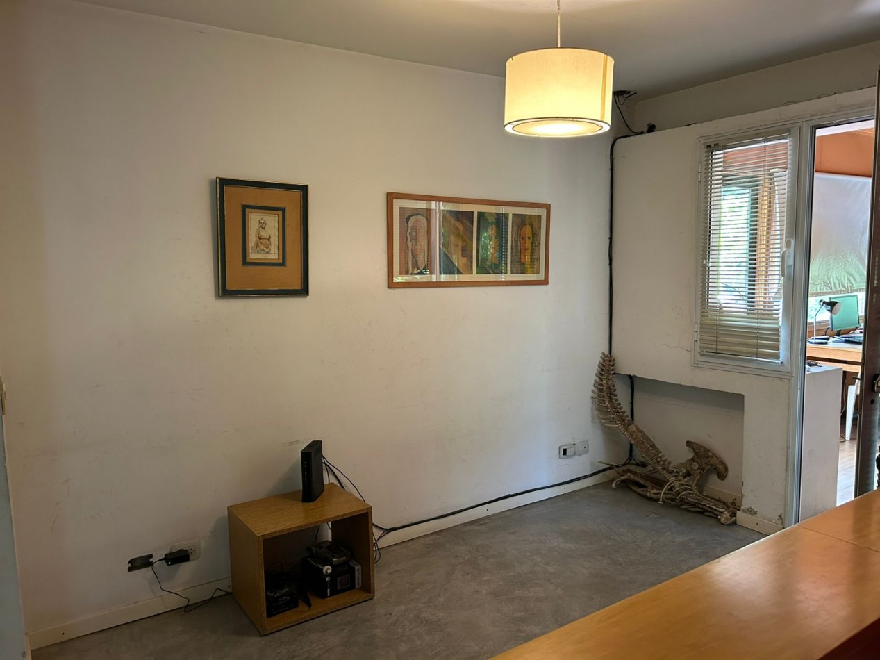 CASA EN PH 4 AMBIENTES CON ESCRITORIO, QUINCHO Y PARQUE. APTO CREDITO