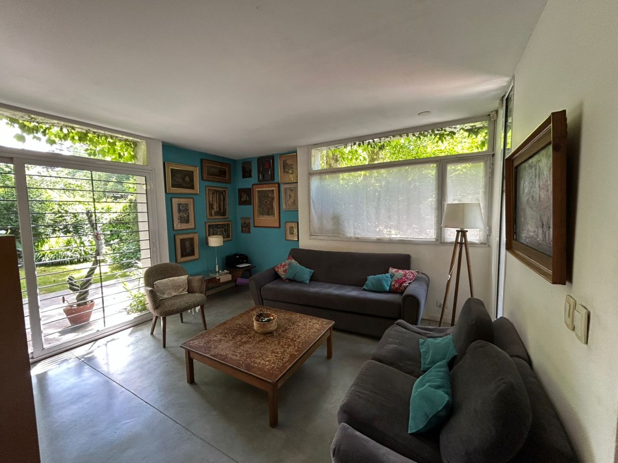 CASA EN PH 4 AMBIENTES CON ESCRITORIO, QUINCHO Y PARQUE. APTO CREDITO