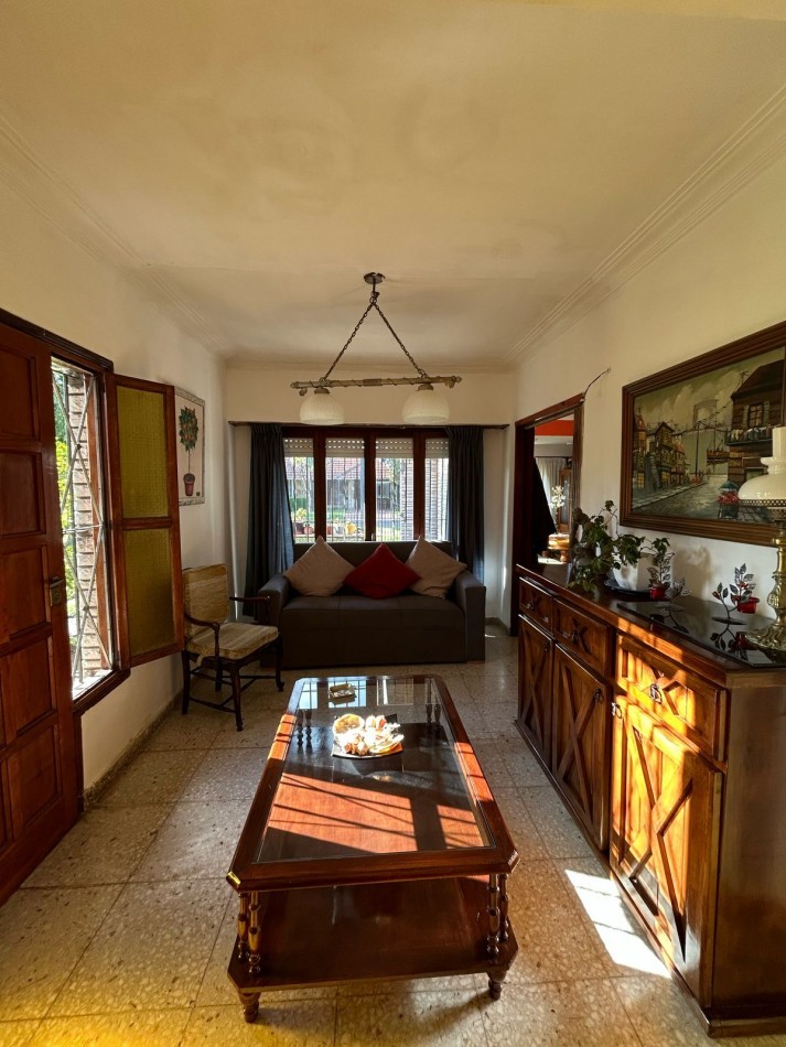 DOS CASAS EN BLOCK BARRIO CONSTITUCION. APTA CREDITO