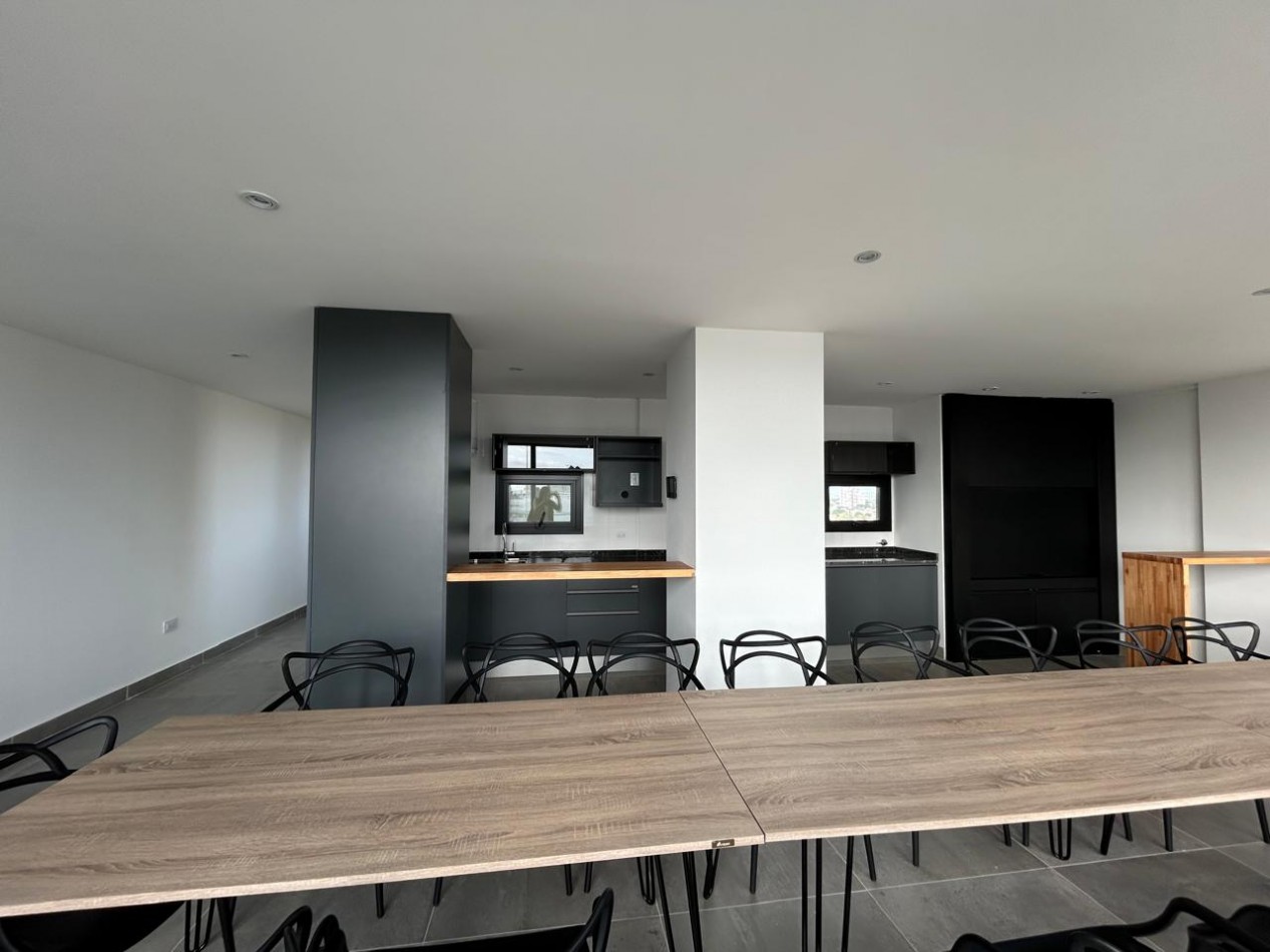 DEPARTAMENTO SEMIPISO A ESTRENAR 2 AMBIENTES CON COCHERA Y BAULERA. 