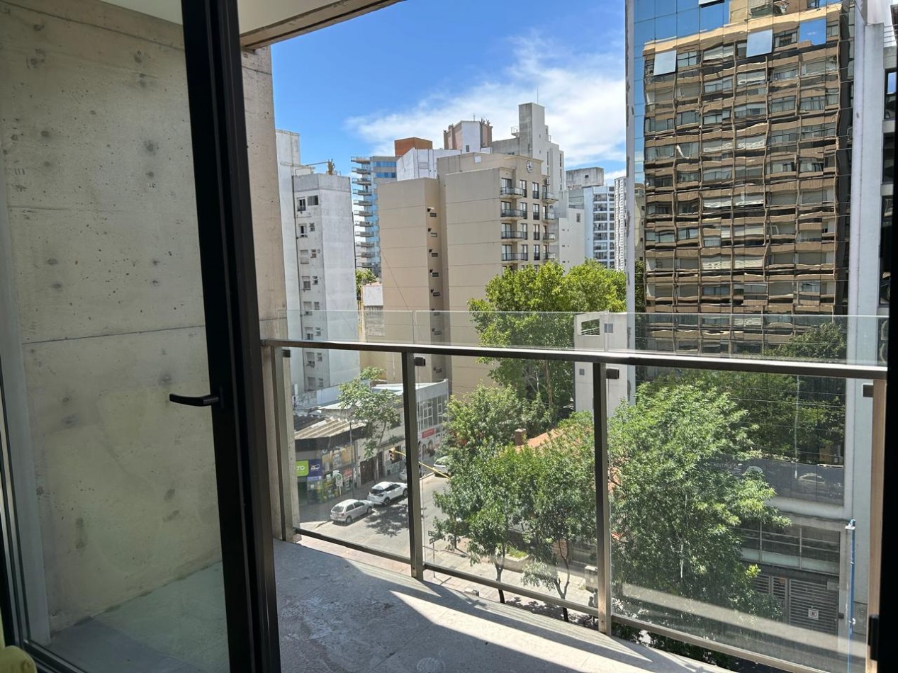 DEPARTAMENTO SEMIPISO A ESTRENAR 2 AMBIENTES CON COCHERA Y BAULERA. 