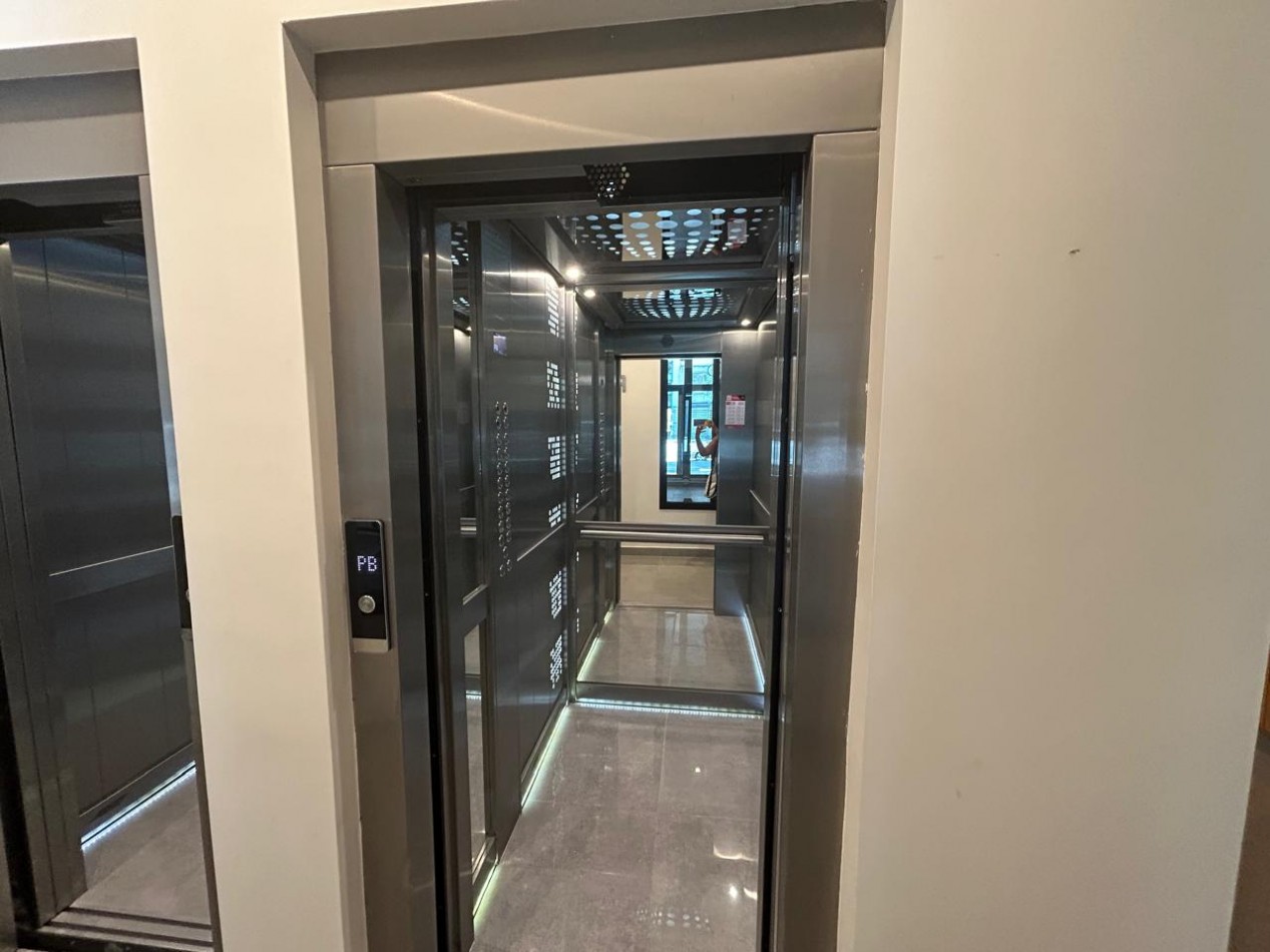 DEPARTAMENTO SEMIPISO A ESTRENAR 2 AMBIENTES CON COCHERA Y BAULERA. 