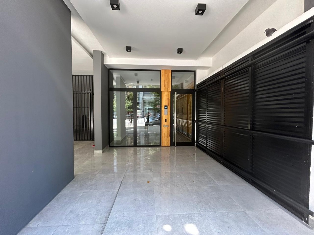 DEPARTAMENTO SEMIPISO A ESTRENAR 2 AMBIENTES CON COCHERA Y BAULERA. 