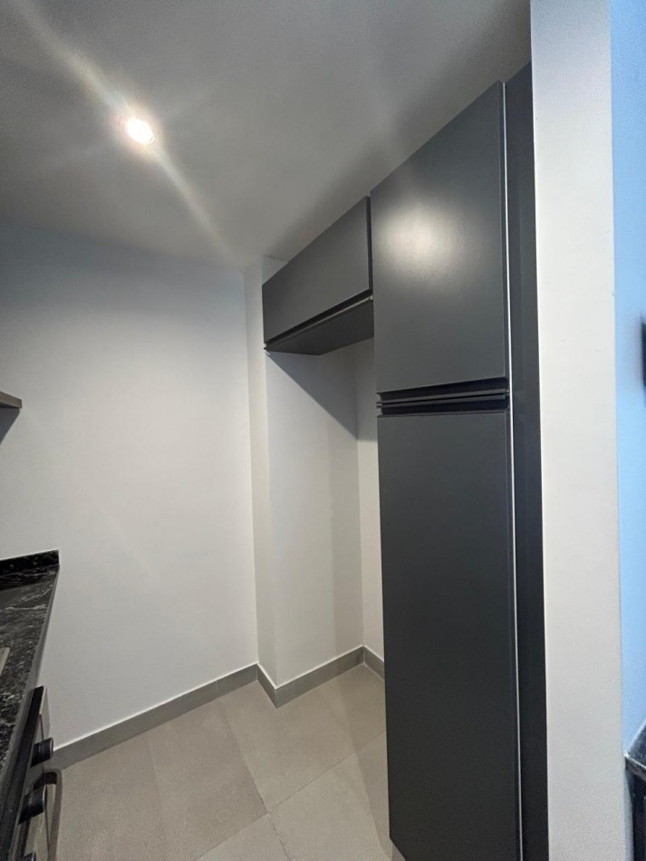 DEPARTAMENTO SEMIPISO A ESTRENAR 2 AMBIENTES CON COCHERA Y BAULERA. 