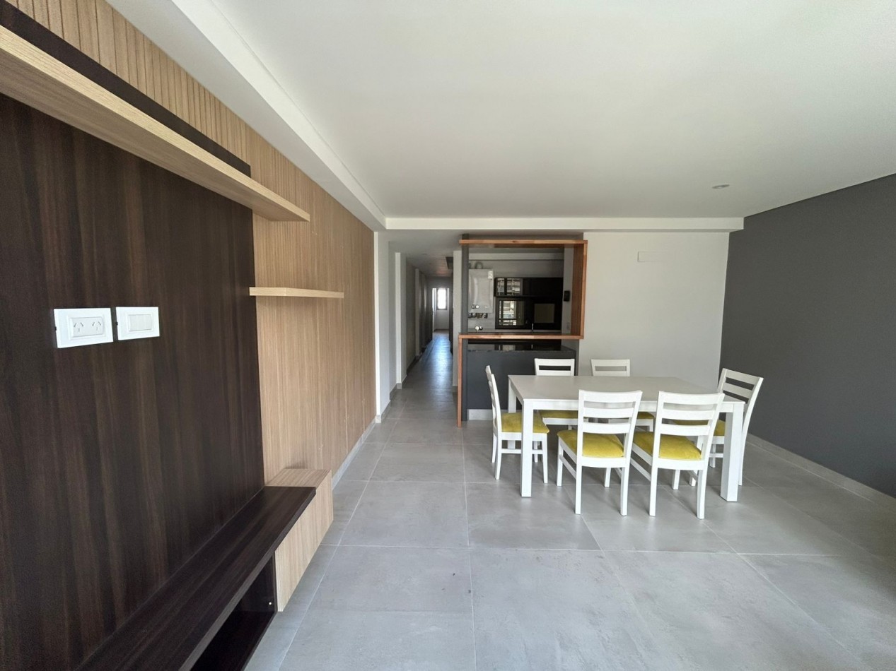 DEPARTAMENTO SEMIPISO A ESTRENAR 2 AMBIENTES CON COCHERA Y BAULERA. 