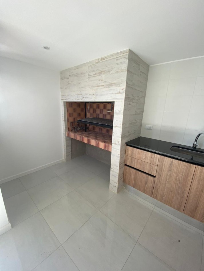 SEMIPISO DE 3 AMBIENTES A ESTRENAR CON COCHERA CUBIERTA Y TERRAZA PRIVADA EN LA PERLA