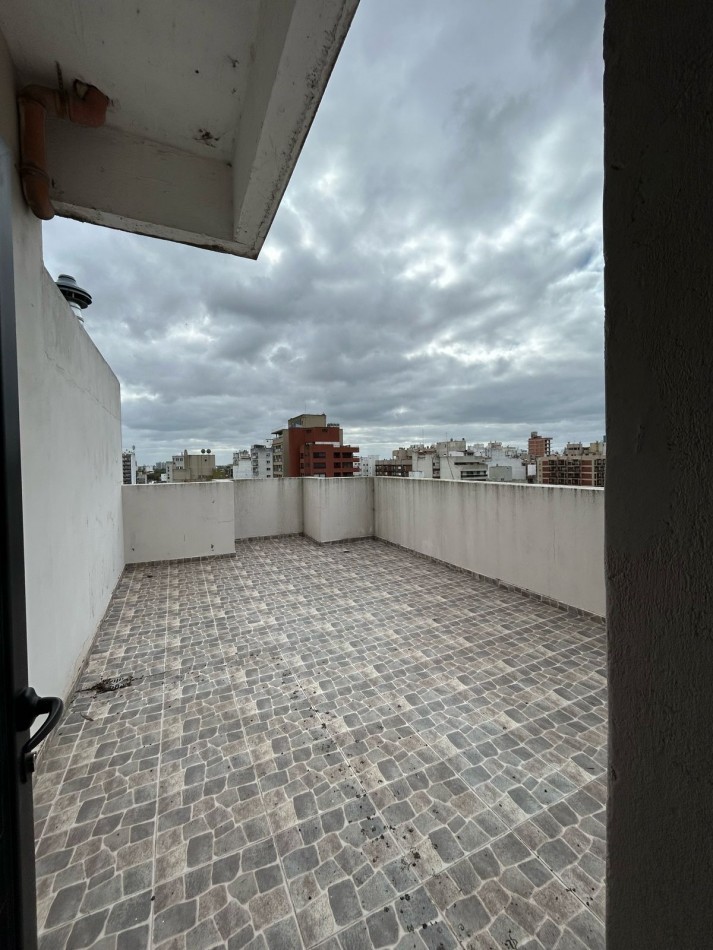 SEMIPISO DE 3 AMBIENTES A ESTRENAR CON COCHERA CUBIERTA Y TERRAZA PRIVADA EN LA PERLA
