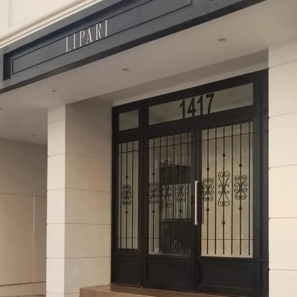 SEMIPISO DE 3 AMBIENTES A ESTRENAR CON COCHERA CUBIERTA Y TERRAZA PRIVADA EN LA PERLA