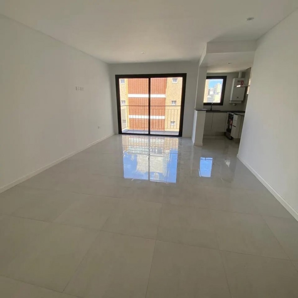 SEMIPISO DE 3 AMBIENTES A ESTRENAR CON COCHERA CUBIERTA Y TERRAZA PRIVADA EN LA PERLA