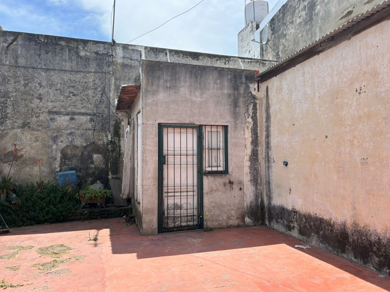 CASA 3 AMBIENTES A REFACCIONAR .LA PERLA