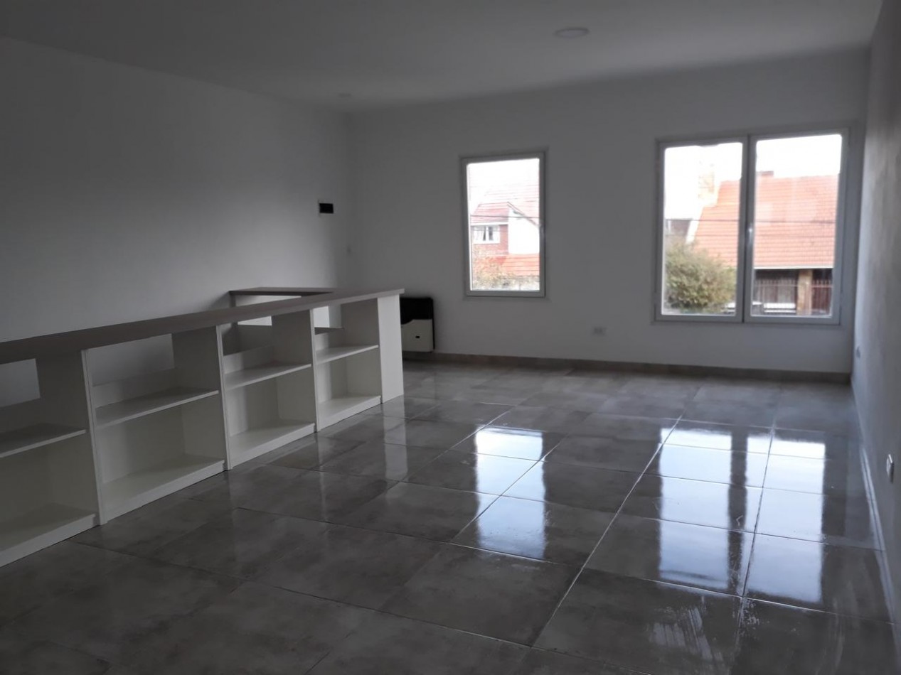 DUPLEX 3 AMBIENTES MAS PLAYROOM APTO CREDITO.