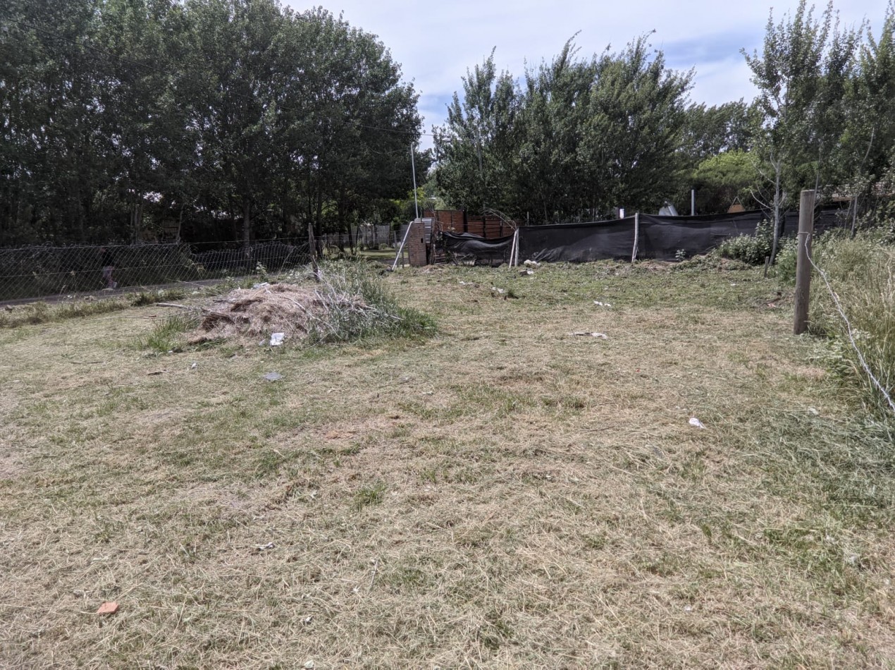 LOTE EN VENTA .BARRIO FELIX U CAMET