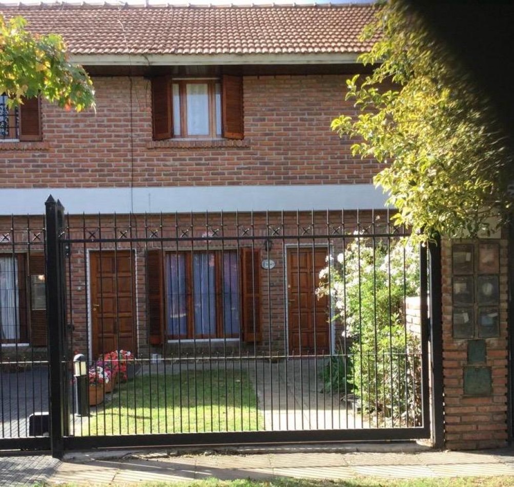 DUPLEX 3 AMBIENTES CON PATIO.CAISAMAR