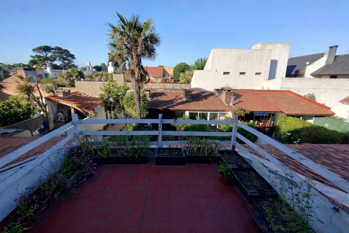 DUPLEX 3 AMBIENTES CON PATIO.CAISAMAR