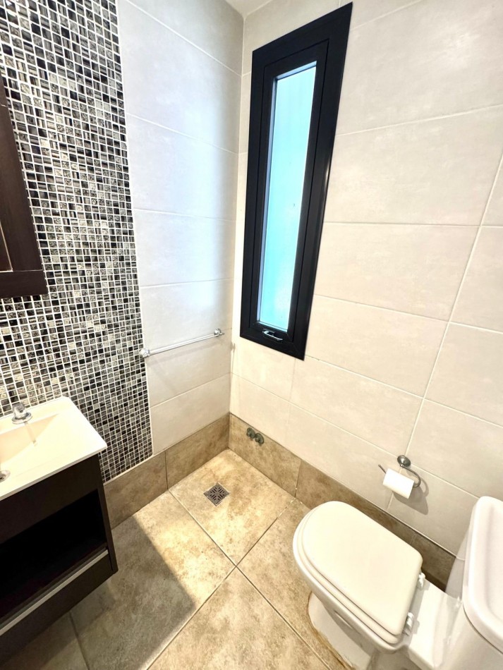 CASA DE 4 AMBIENTES EN LOS SAUCES. RUMENCO