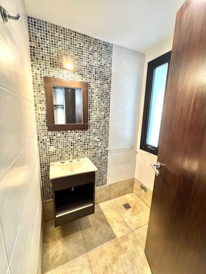 CASA DE 4 AMBIENTES EN LOS SAUCES. RUMENCO