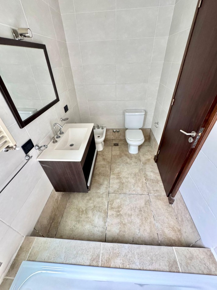 CASA DE 4 AMBIENTES EN LOS SAUCES. RUMENCO