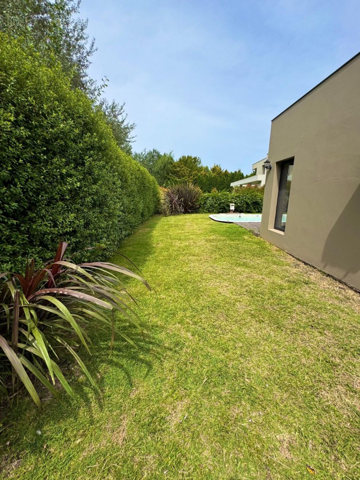 CASA DE 4 AMBIENTES EN LOS SAUCES. RUMENCO