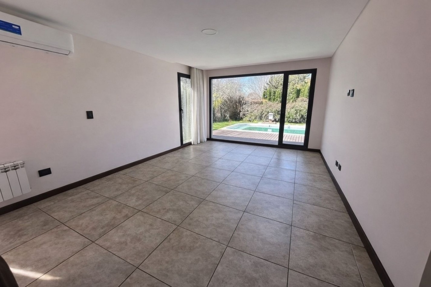 CASA DE 4 AMBIENTES EN LOS SAUCES. RUMENCO