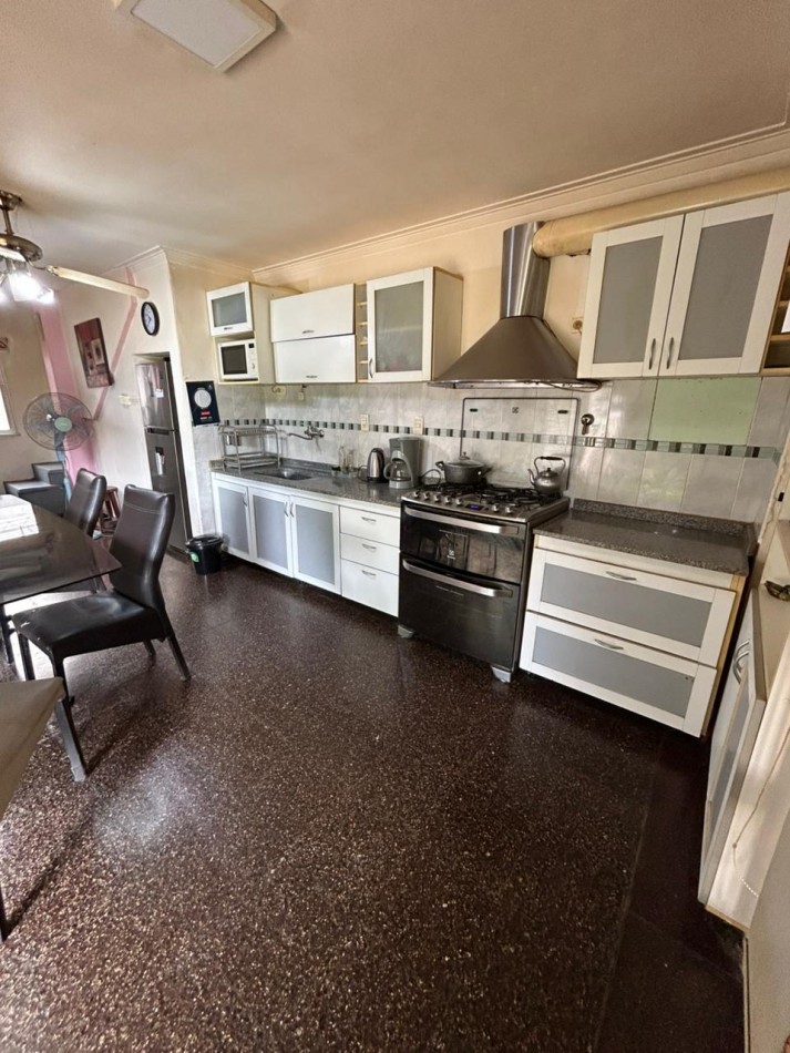 DOS CASAS EN BLOCK BARRIO CONSTITUCION. APTA CREDITO