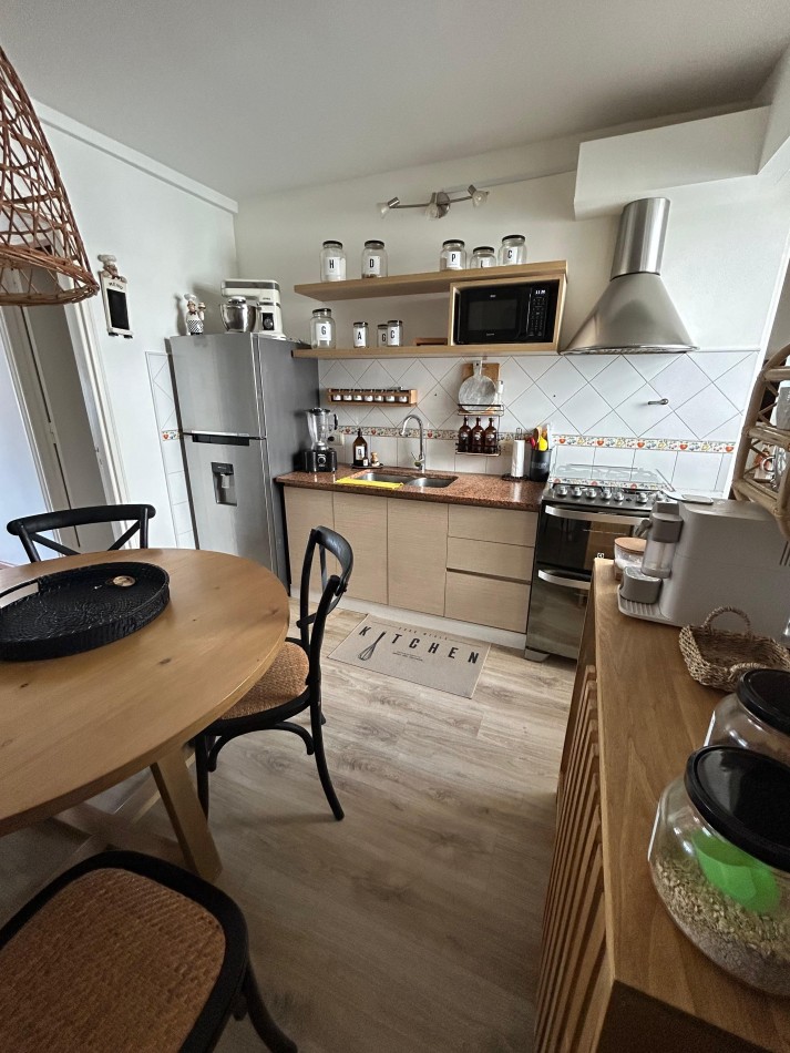 DEPARTAMENTO 3 AMBIENTES CON DEPENDENCIA Y BALCON CON VISTA AL MAR