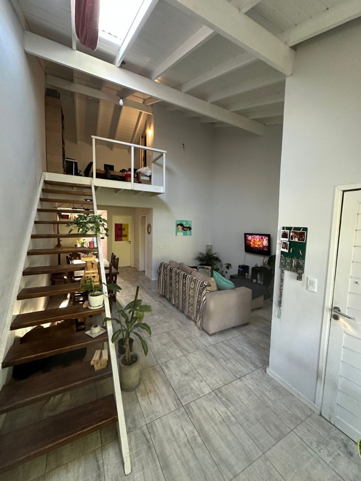 DUPLEX 3 AMBIENTES CON PATIO .APTO CREDITO