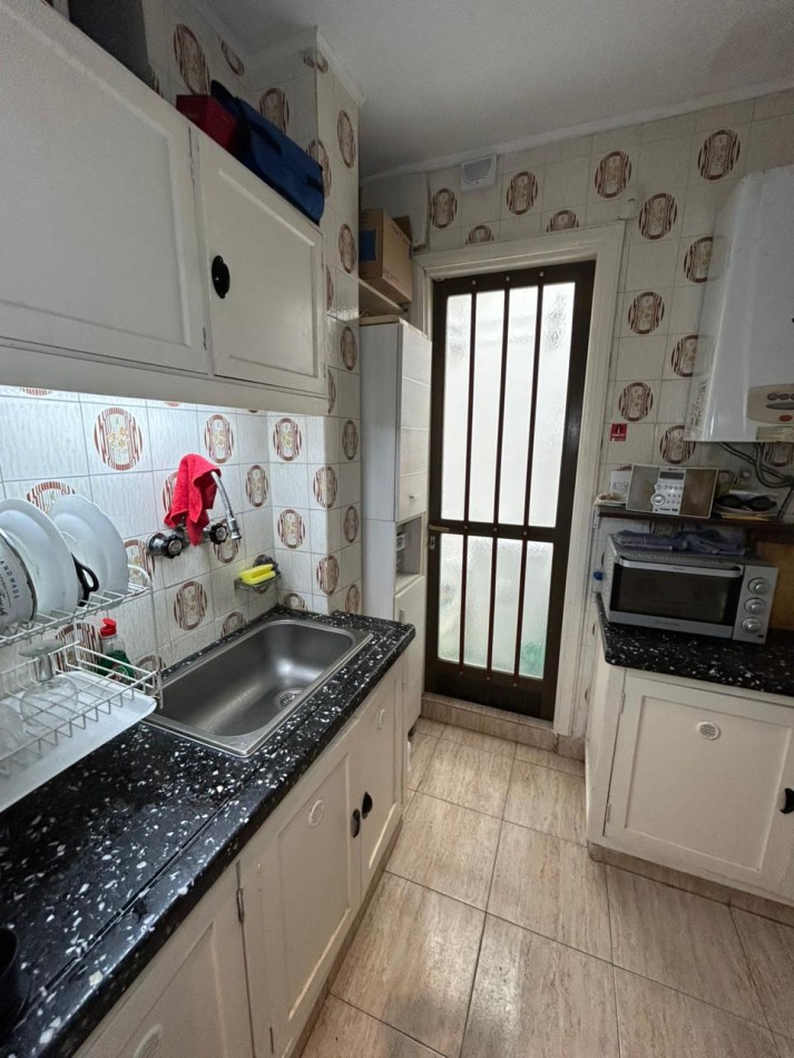 DEPARTAMENTO DOS AMBIENTES CONTRAFRENTE CON ESPACIO DE COCHERA.VARESE