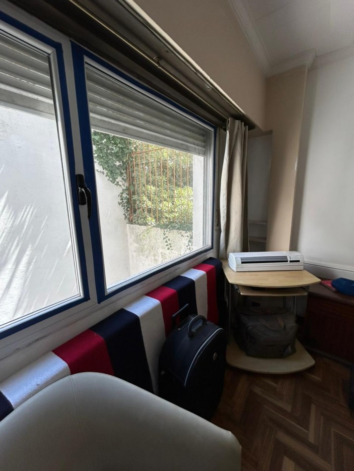 DEPARTAMENTO DOS AMBIENTES CONTRAFRENTE CON ESPACIO DE COCHERA.VARESE