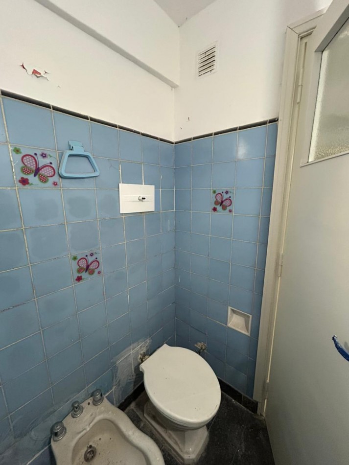 DEPARTAMENTO DOS AMBIENTES CONTRAFRENTE.ZONA CENTRO.