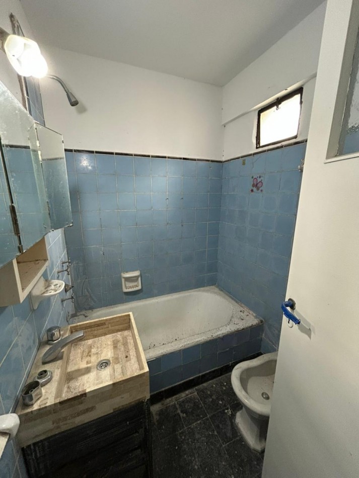 DEPARTAMENTO DOS AMBIENTES CONTRAFRENTE.ZONA CENTRO.