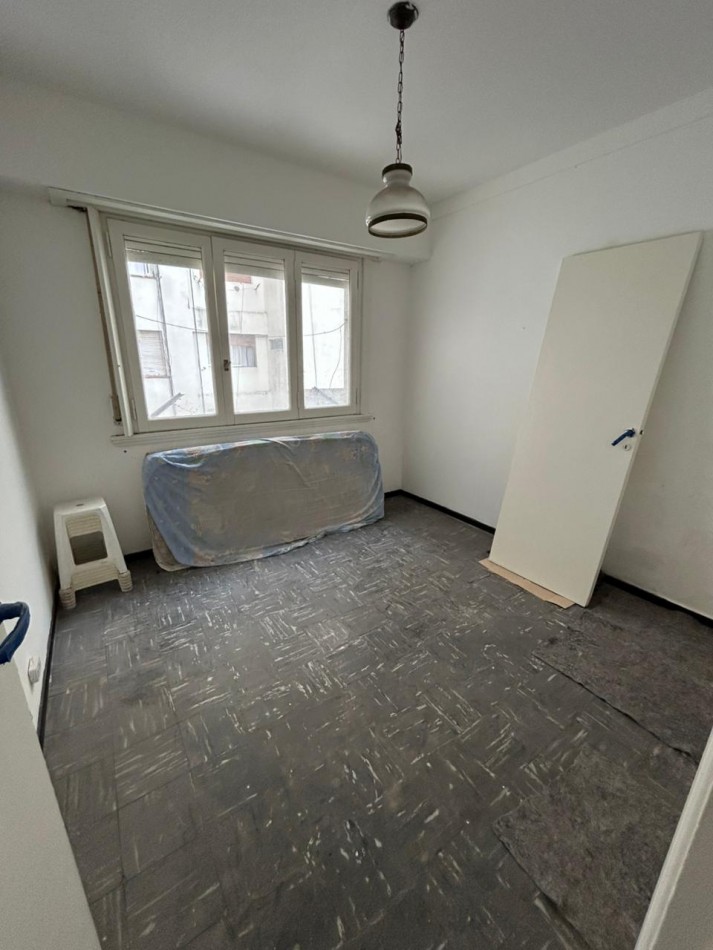 DEPARTAMENTO DOS AMBIENTES CONTRAFRENTE.ZONA CENTRO.