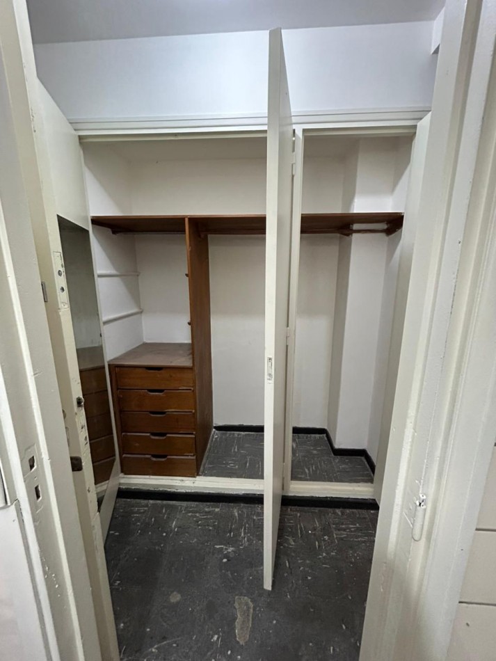 DEPARTAMENTO DOS AMBIENTES CONTRAFRENTE.ZONA CENTRO.