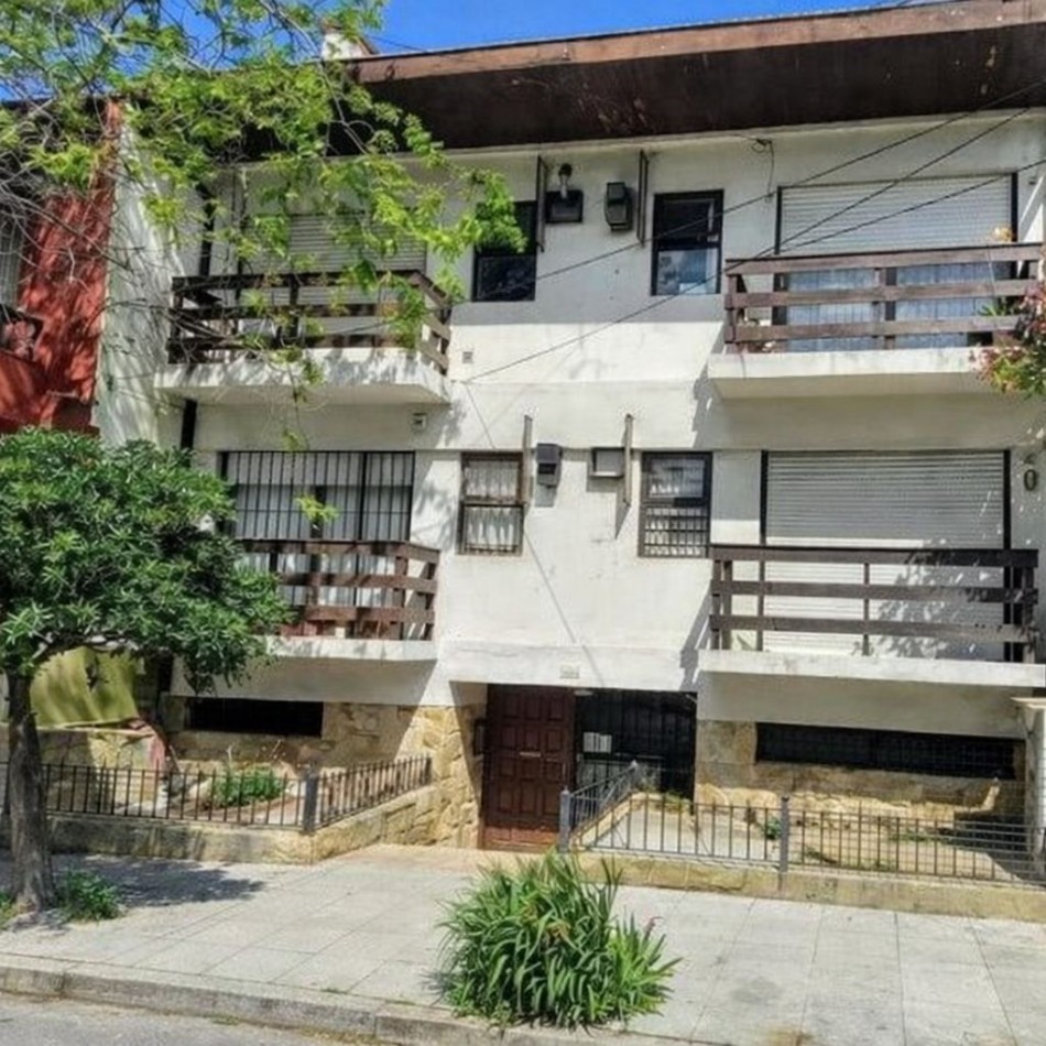 DEPARTAMENTO MONOAMBIENTE. ZONA VARESE.