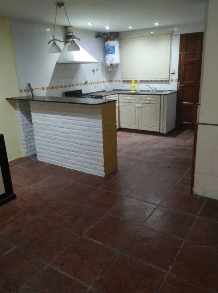 DUPLEX 3 AMBIENTES CON COCHERA .SANTA CLARA DEL MAR