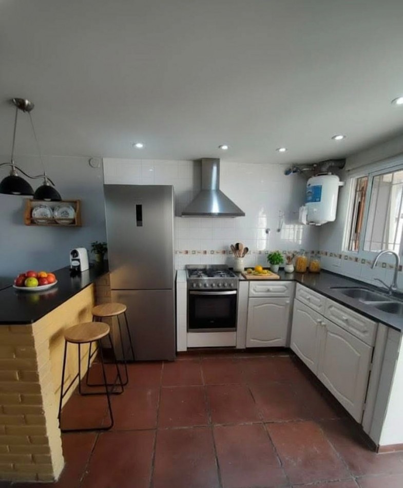 DUPLEX 3 AMBIENTES CON COCHERA .SANTA CLARA DEL MAR