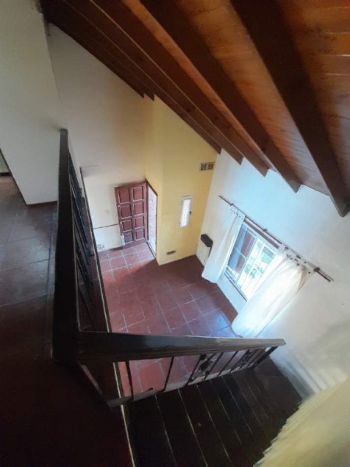 DUPLEX 3 AMBIENTES CON COCHERA .SANTA CLARA DEL MAR