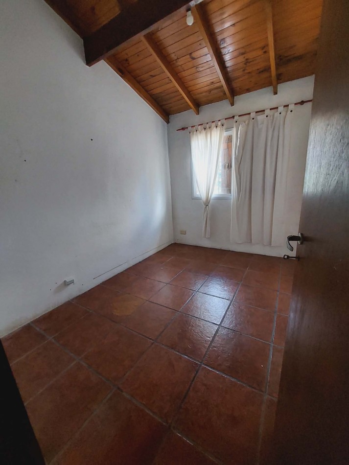 DUPLEX 3 AMBIENTES CON COCHERA .SANTA CLARA DEL MAR