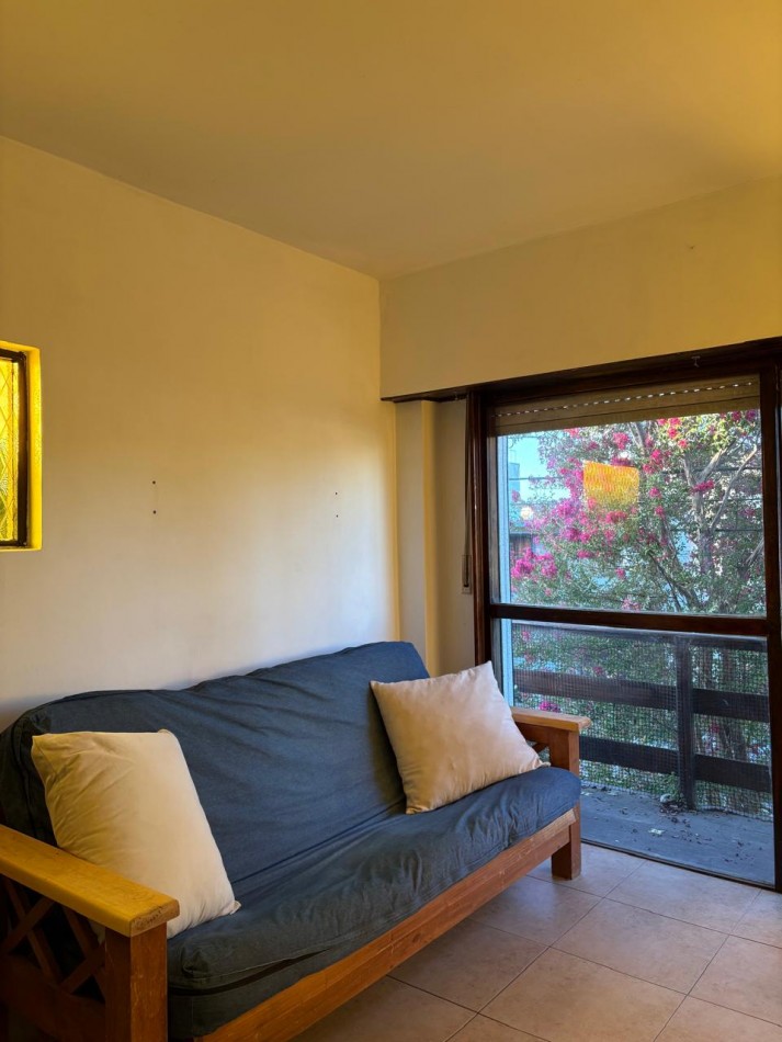 VENTA DEPARTAMENTO 2 AMBIENTES CON BALCON Y TERRAZA. SAN JOSE