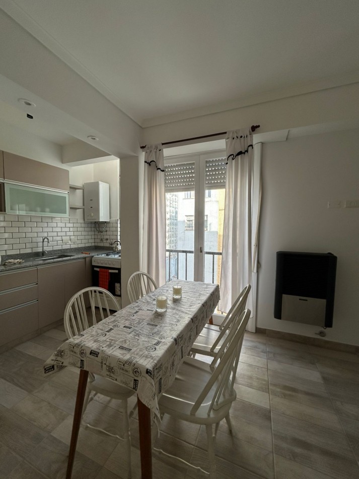 DEPARTAMENTO DOS AMBIENTES RECICLADO CONTRAFRENTE BALCON FRANCES.