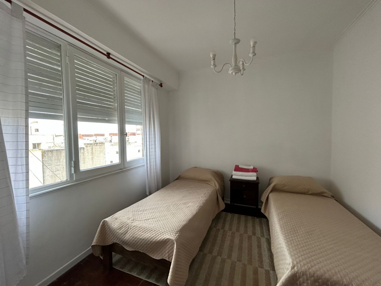 DEPARTAMENTO DOS AMBIENTES RECICLADO CONTRAFRENTE BALCON FRANCES.