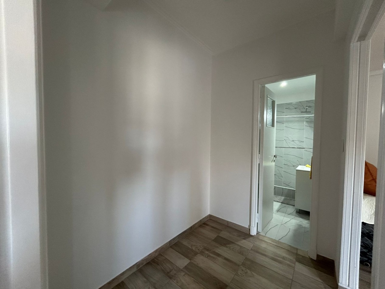 DEPARTAMENTO DOS AMBIENTES RECICLADO CONTRAFRENTE BALCON FRANCES.