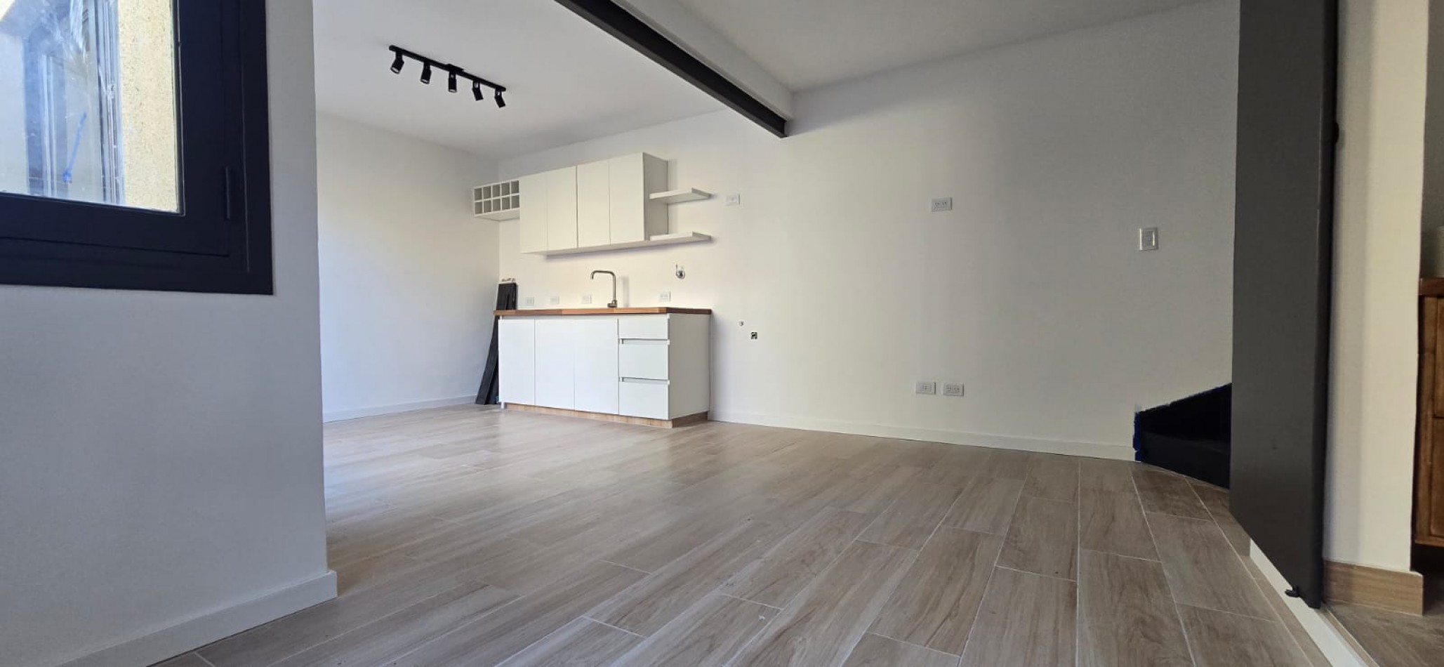  PH 3 AMBIENTES EN  CON TERRAZA Y PATIO PRIVADO.POMPEYA APTO CREDITO