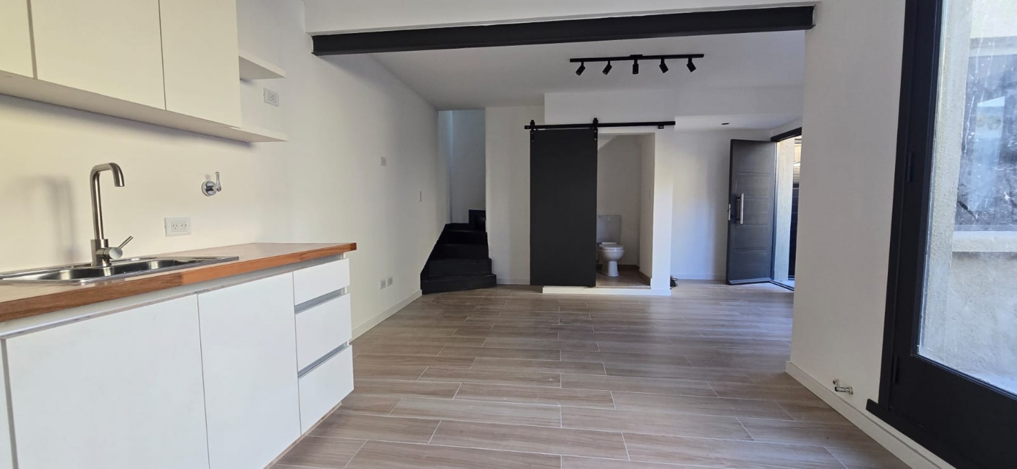  PH 3 AMBIENTES EN  CON TERRAZA Y PATIO PRIVADO.POMPEYA APTO CREDITO