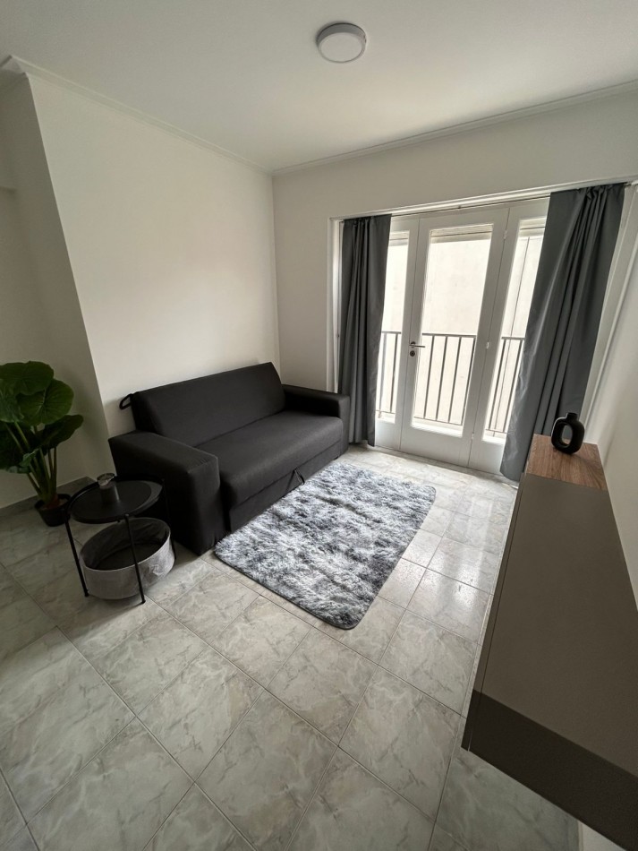 DEPARTAMENTO DOS AMBIENTES LATERAL RECICLADO. LA PERLA