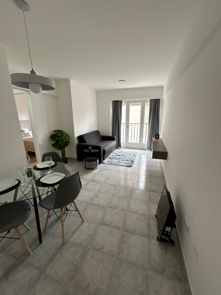 DEPARTAMENTO DOS AMBIENTES LATERAL RECICLADO. LA PERLA