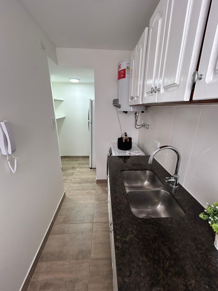 DEPARTAMENTO DOS AMBIENTES LATERAL RECICLADO. LA PERLA