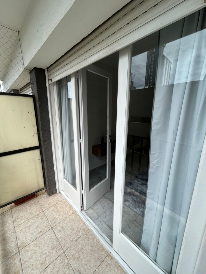 DEPARTAMENTO DOS AMBIENTES LATERAL RECICLADO. LA PERLA