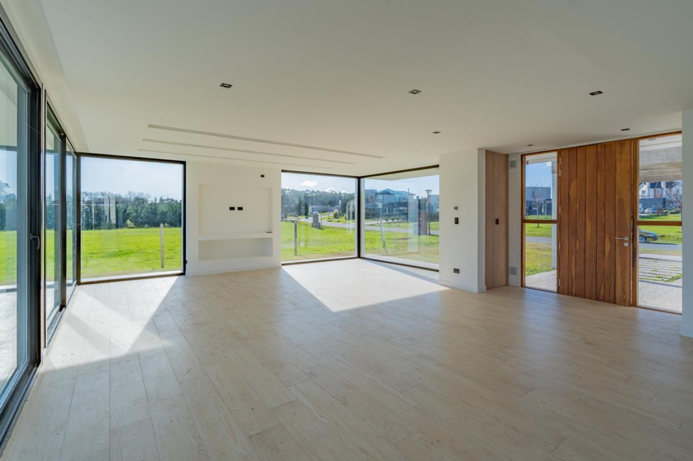 CASA 5 AMBIENTES CON PILETA.RUMENCO JOVEN