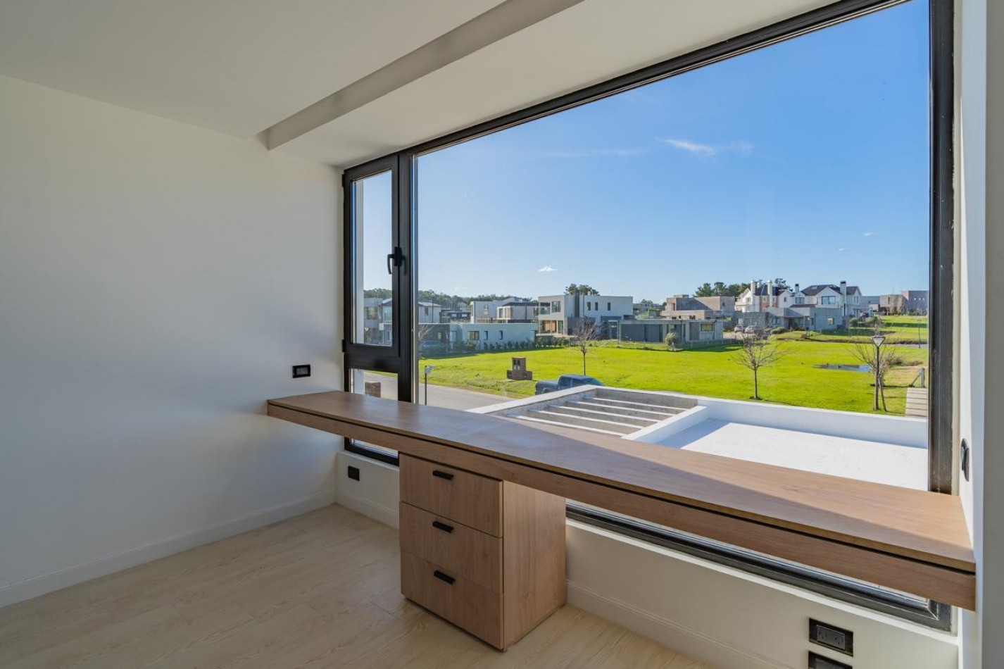 CASA 5 AMBIENTES CON PILETA.RUMENCO JOVEN