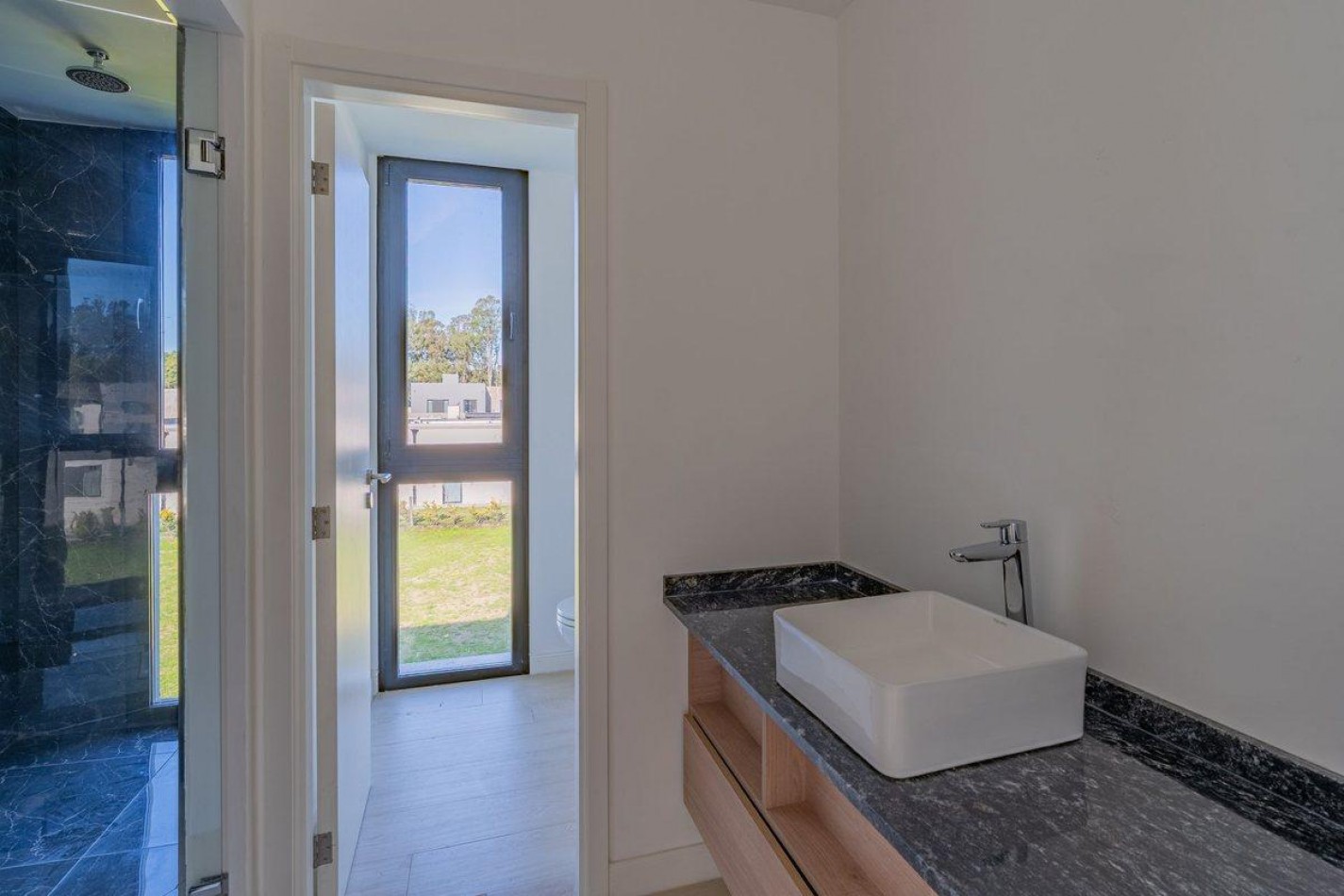 CASA 5 AMBIENTES CON PILETA.RUMENCO JOVEN